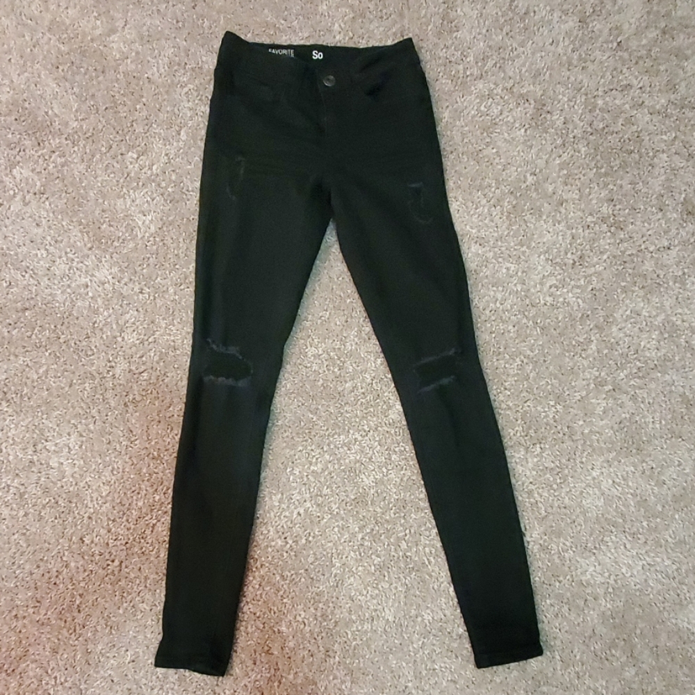 SO Mid Rise Ripped Jeggings